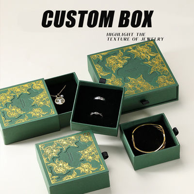 Coffret d'emballage creux pour cadeau de bijoux magnétiques