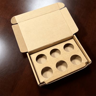 Boîte cadeau personnalisée en carton ondulé Kraft pour 6 bougies parfumées de 2 oz, avec dorure à chaud et pelliculage mat