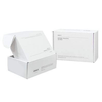 Vêtements pour animaux de compagnie personnalisés Boîte d'emballage de harnais pour chiens Boîte pliante courrier blanc