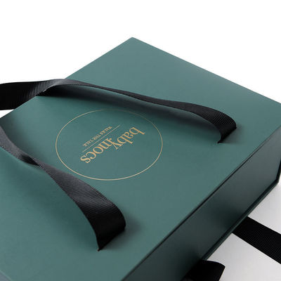 Commande personnalisée Acceptée Vêtements Emballage en papier Vêtements Boîte avec poignée de taille personnalisée