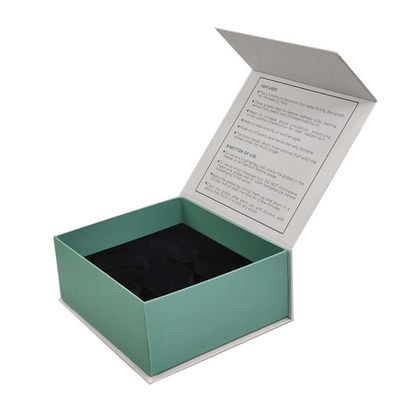 Exemple de Dongguan de luxe en cuir pour animaux de compagnie Collier de chien et de chat Les liens personnalisés Boîte cadeau Emballage