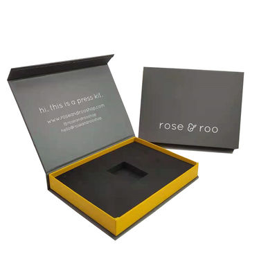 Carton cartonné Magnétique Carte cadeau Entreprise NFC Vip Carte de crédit Boîte d'emballage et personnalisable