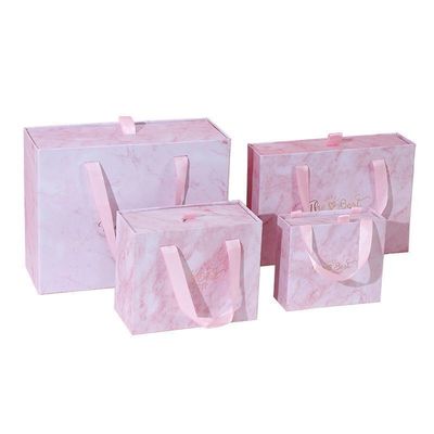 Papeterie rigide de luxe Petite boîte de tiroir Emballage avec logo personnalisé et matériau recyclable
