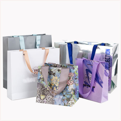 Commande sur commande acceptable Logo de luxe sac de magasinage imprimé pour un beau cadeau de vacances