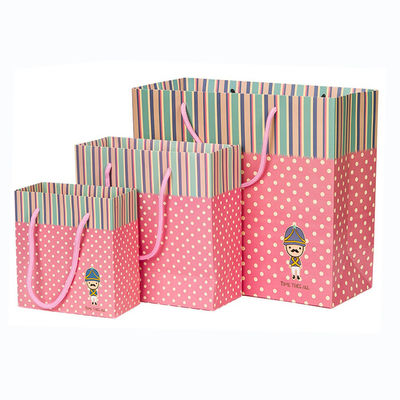 Des sacs d'impression multicolores de luxe