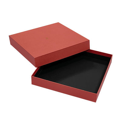 Couvercle rouge et base épaule cou boîte T-shirt vêtements écharpe emballage vêtements luxe boîte rigide pour vêtements écharpe