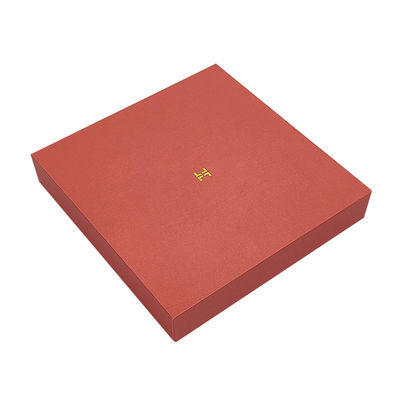 Couvercle rouge et base épaule cou boîte T-shirt vêtements écharpe emballage vêtements luxe boîte rigide pour vêtements écharpe