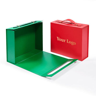 Boîte cadeau personnalisée en carton recyclable avec poignée en cuir pratique