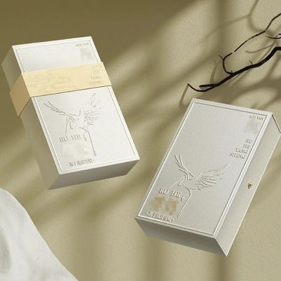 Impression personnalisée Cosmétique rouge à lèvres respectueux de l'environnement Three-in-one Lip Gloss Packaging Gift Set Packaging Box