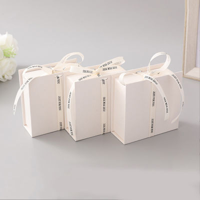 Logo de ruban blanc boîte cadeau pliable maquillage vêtements accessoires carton rigide avec stratification brillante