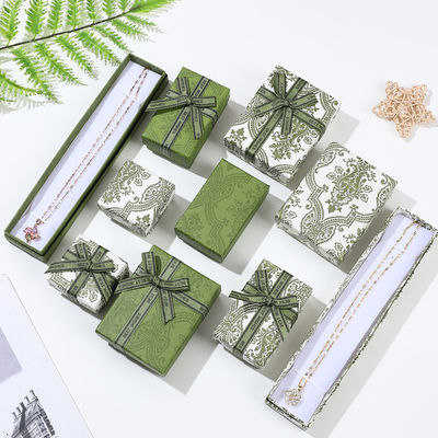 Boîte d'emballage en carton vert foncé personnalisée pour bijoux collier bracelet bague tiroir cadeau avec logo imprimé