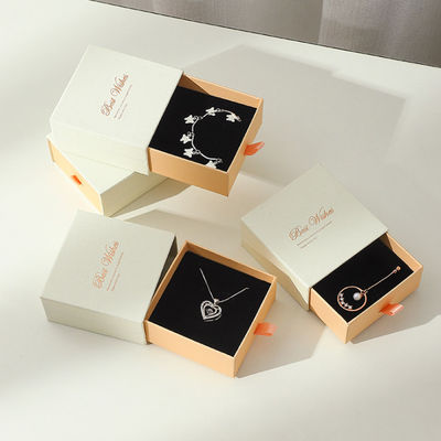 Ensemble de cosmétiques personnalisés tiroir coulissant rigide à retirer bijoux emballage cadeau boîte en papier avec insert