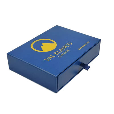 Forme personnalisée 8x8 Petit tiroir coulissante boîte cadeau papier art bijoux boîte coulissante avec poignée 2 mm d'épaisseur