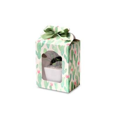 Jouet personnalisé Cosmétiques Vêtements Affichage en carton Transparent Boîte d'emballage de poupée personnalisée avec fenêtre PVC transparente