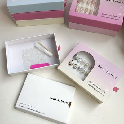 Boîtes d'emballage de bijoux de luxe écologiques pour boucles d'oreilles en carton recyclé, doublure en éponge, technique d'estampage, bougie, portefeuille