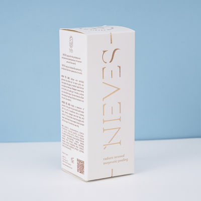 Design en relief à l'aveugle Boîtes de papier Kraft PET pliables pour les cosmétiques Parfums Expédition de cadeaux, y compris le papier