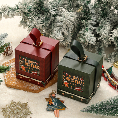 Coffret cadeau de Noël de luxe au design élégant or et rouge pour les célébrations familiales