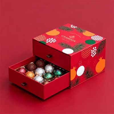 Boîte de chocolat à la fraise en papier de luxe