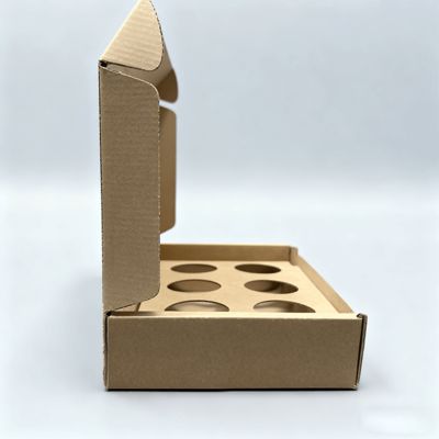Boîte cadeau personnalisée en carton ondulé Kraft pour 6 bougies parfumées de 2 oz, avec dorure à chaud et pelliculage mat