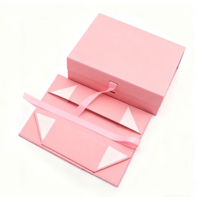 Boîte pliante en ruban de qualité avec logo personnalisé Rose Noir Forme rectangulaire Emballage en papier d'art magnétique pour gaufrage et pelliculage mat