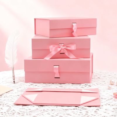 Boîte pliante en ruban de qualité avec logo personnalisé Rose Noir Forme rectangulaire Emballage en papier d'art magnétique pour gaufrage et pelliculage mat