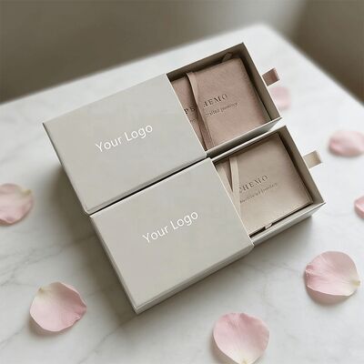 Boîtes à emballage de bijoux en papier recouvert de feuille d'or sur mesure Boîtes en papier avec insert de mousse pour colliers Bracelets Bracelets Boucles d'oreilles