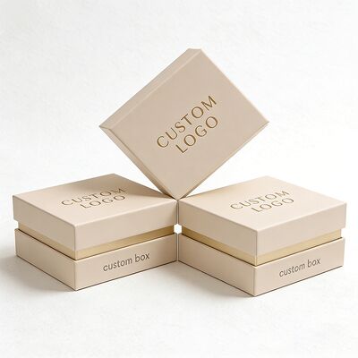 Boîtes de papier rigides en carton sur mesure Couvercle et couvercle inférieur Papier poupée en peluche Emballage de luxe Boîte cadeaux