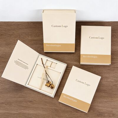 Logo personnalisé mode Eva carton rigide boîte d'emballage cadeau magnétique pour cartes de sport