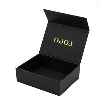 Vente en gros d'emballages magnétiques écologiques boîtes cadeaux poignée personnalisée en carton noir éponge mat lamination pour cartes de sport