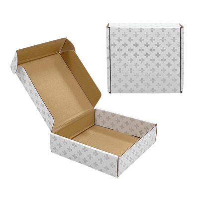 Boîte en carton ondulé CMYK personnalisée pour l'expédition de vêtements de grande taille et l'emballage personnalisé